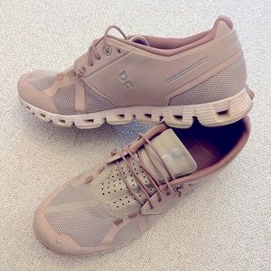 Oncloud Sneakers